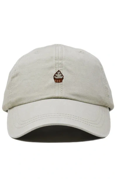 Dalix Cupcake Dad Cap In White
