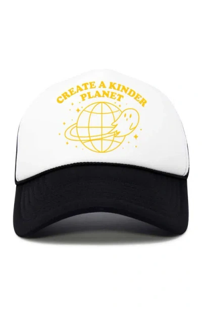 Dalix Kinder Planet Snapback Trucker Hat In White