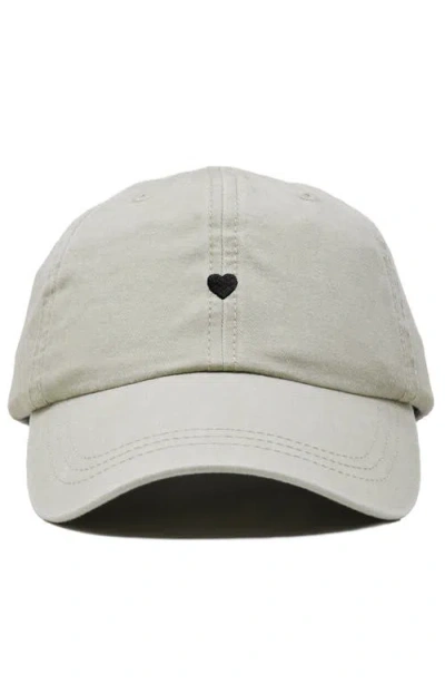 Dalix Lil Heart Dad Cap In White
