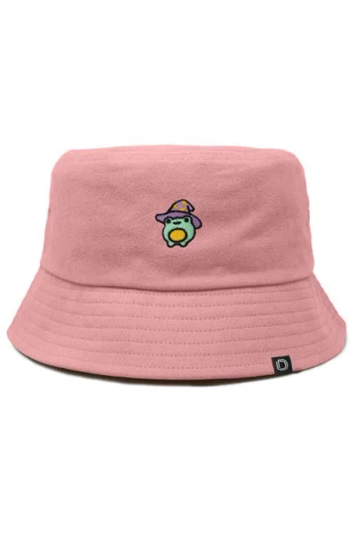 Dalix Sorcerer Frog Bucket Hat In Peach Melba
