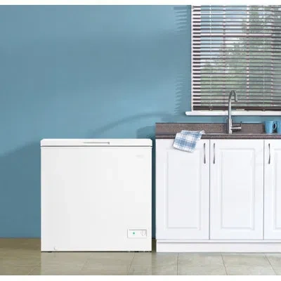 Danby 7 Cubic Feet Chest Freezer With Adjustable Temperature Controls In White