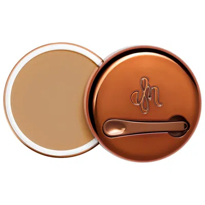 Danessa Myricks Beauty Yummy Skin Blurring Balm Powder 4 0.63 oz / 18 G