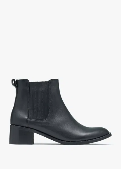 Daniel Baver Black Leather Chelsea Boots