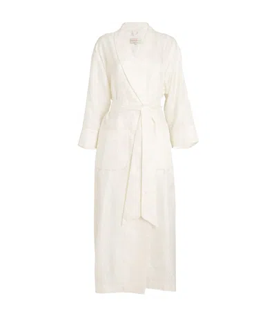 Daniel Hanson Silk Paisley Dressing Gown In White