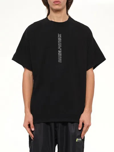 Daniel Patrick Vertical Logo T-shirt In Blk/grey