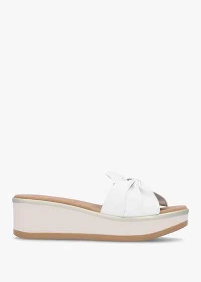 Daniel Robow White Leather Knot Top Mules