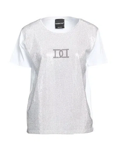 Daniela Drei Woman T-shirt White Size 10 Cotton