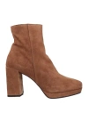 Daniele Ancarani Woman Ankle Boots Camel Size 12 Soft Leather In Beige