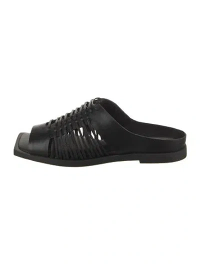 Pre-owned Daniella Shevel Leather Sandals In Black