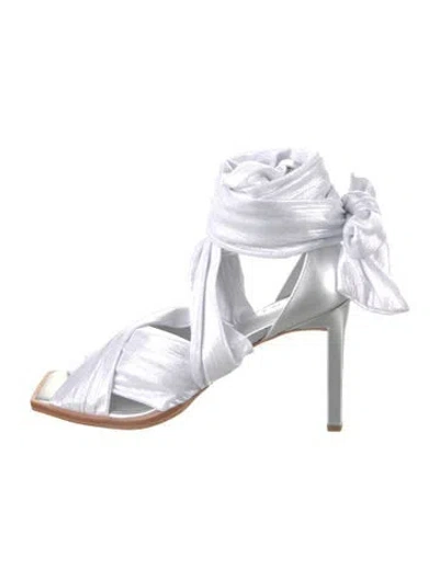 Pre-owned Daniella Shevel Pumps
