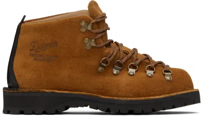 Danner Tan Mountain Light Boots In Wallowa-12