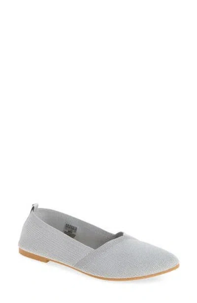 Danskin Notched Knit Flat In Grey