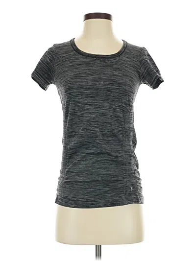 Pre-owned Danskin Now Active T-shirt In Gray