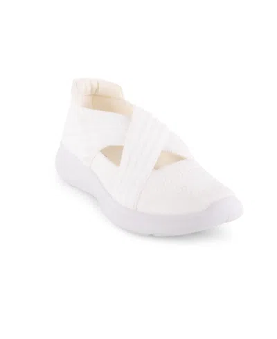 Danskin Women's Spirit Round Toe Sneakers In White