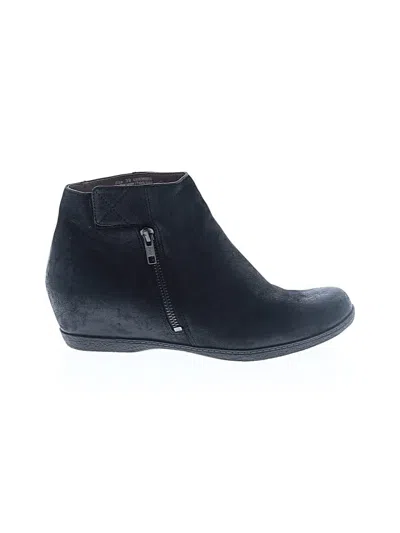 Pre-owned Dansko Ankle Boots In Black