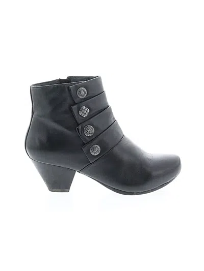 Pre-owned Dansko Ankle Boots In Black