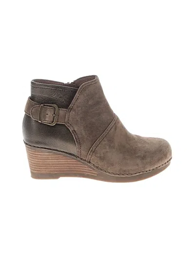 Pre-owned Dansko Ankle Boots In Brown