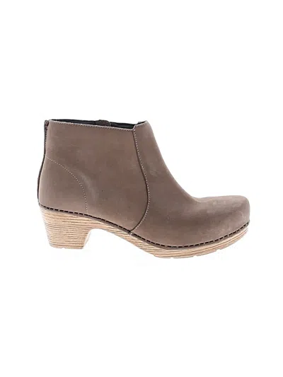 Pre-owned Dansko Ankle Boots In Brown