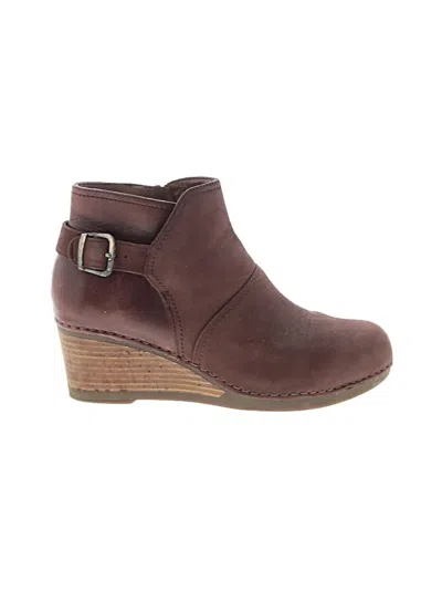 Pre-owned Dansko Ankle Boots In Burgundy