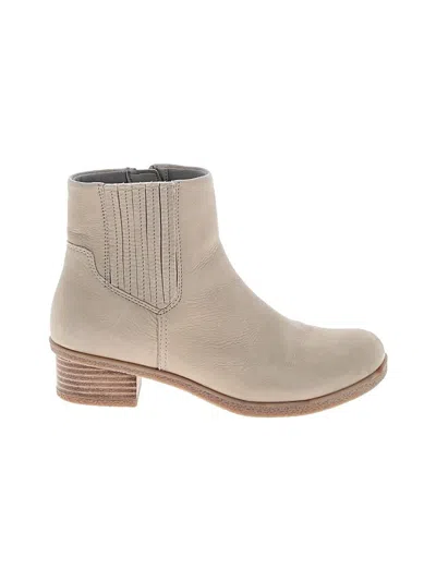 Pre-owned Dansko Ankle Boots In Tan