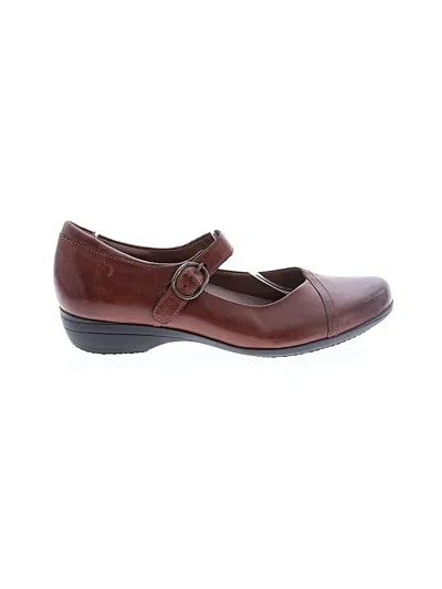 Pre-owned Dansko Flats In Brown