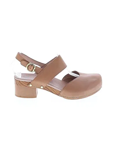 Pre-owned Dansko Heels In Tan