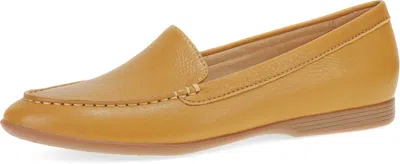 Dansko Lorri In Wheat In Gold