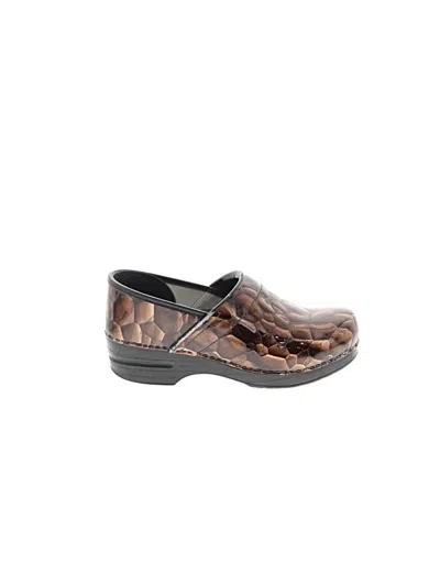 Pre-owned Dansko Mule/clog In Brown