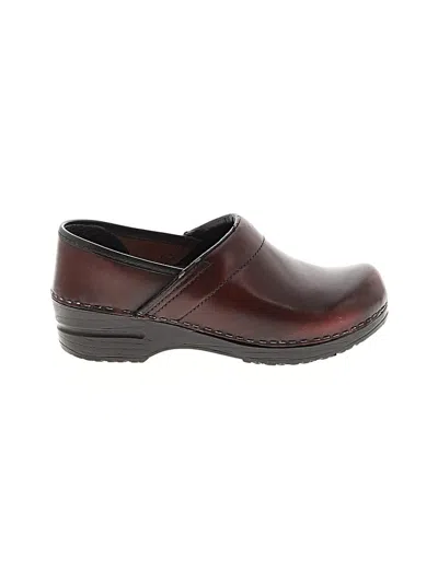 Pre-owned Dansko Mule/clog In Burgundy