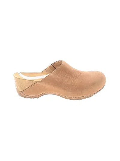 Pre-owned Dansko Mule/clog In Tan