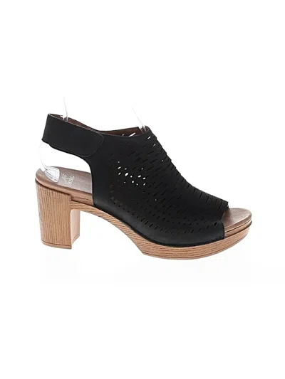 Pre-owned Dansko Sandals In Black