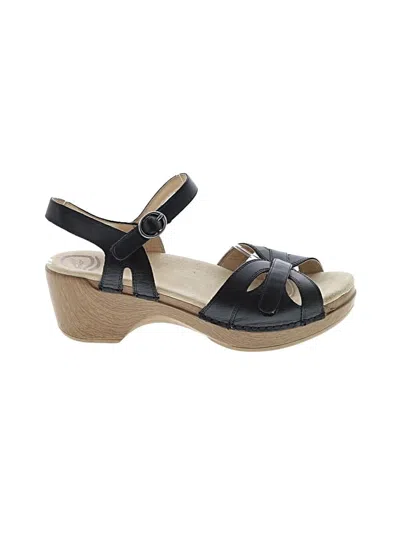Pre-owned Dansko Sandals In Black
