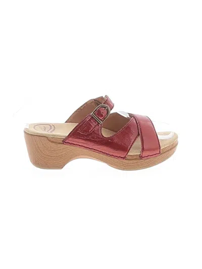 Pre-owned Dansko Sandals In Burgundy
