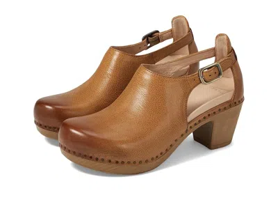 Dansko Sassy In Brown