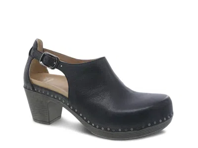 Dansko Sassy Clog In Black
