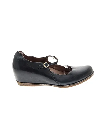 Pre-owned Dansko Wedges In Black