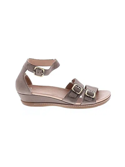 Pre-owned Dansko Wedges In Brown
