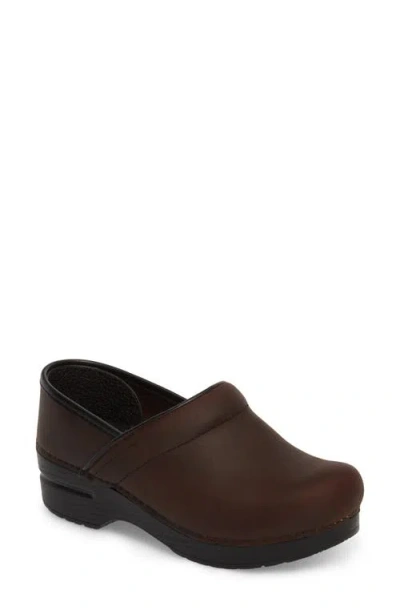 Dansko Wide Pro Clog In Antique Brown/black Leather