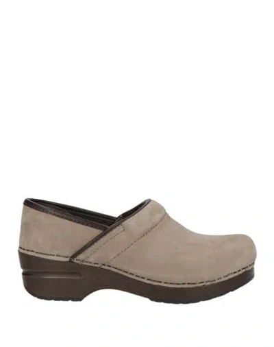 Dansko Woman Mules & Clogs Taupe Size 6 Leather In Gray
