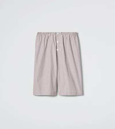 Daphne The Do Not Disturb Short In Multi