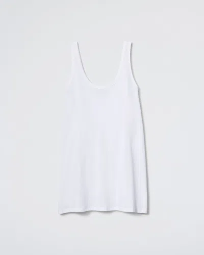 Daphne The Hannah Tank In White