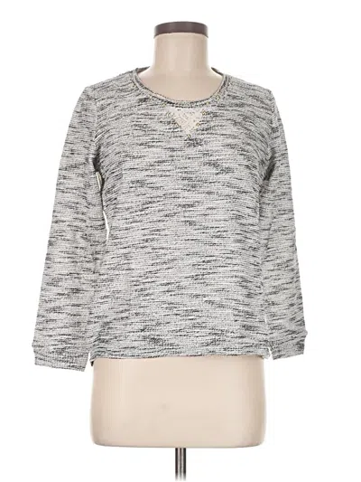 Daphnea Long Sleeve Top Gray Keyhole Neckline Tops In White