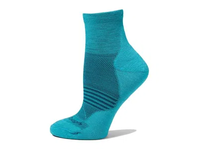 Darn Tough Vermont Element 1/4 Lightweight With Cushion Women's Crew Cut Socks Shoes Cyan: Sm (us 4.5-7) In Blue