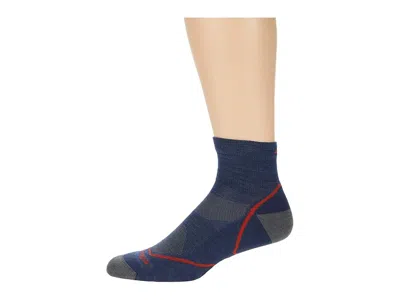 Darn Tough Vermont Light Hiker 1/4 Lightweight With Cushion Men's Crew Cut Socks Shoes Denim: Lg (us 10-12) In Gray