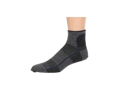 Darn Tough Vermont Merino Wool 1/4 Sock Mesh Men's Quarter Length Socks Shoes Charcoal: Lg (us 10-12) In Black