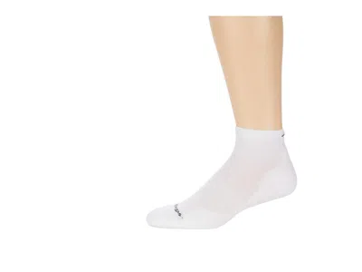 Darn Tough Vermont Run 1/4 Ultra-lightweight With Cushion Men's Crew Cut Socks Shoes White: Xl (us 12.5-14.5)