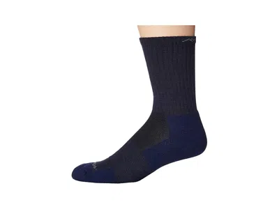 Darn Tough Vermont The Standard Crew Light Cushion Socks Men's Crew Cut Socks Shoes Navy: Lg (us 10-12) In Blue