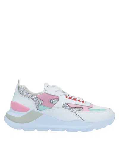 Date Sneakers In White
