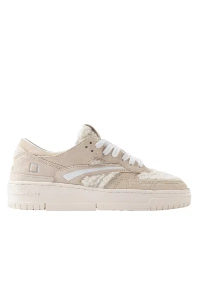 Date W431-to-td-wh  Women's Suede White In Neutral