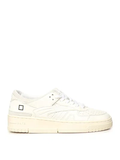 Date Torneo Nz Sneakers In White